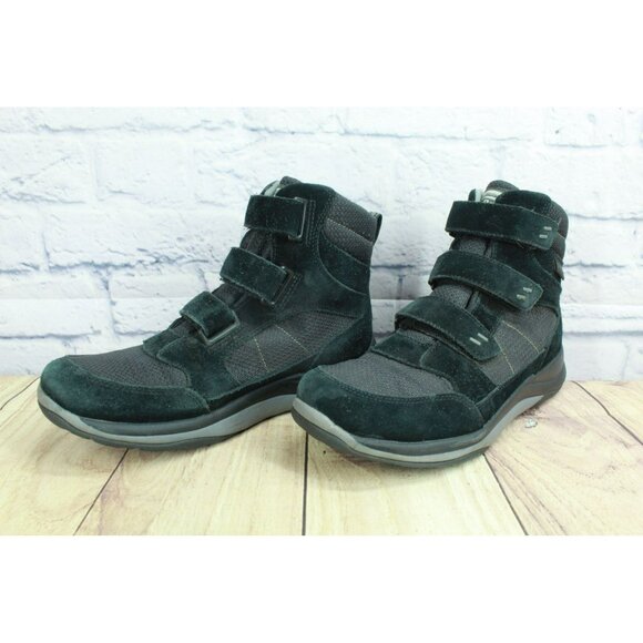 LL Bean Waterproof Black Suede Fabric Hook & Loop Mid Snow Sneakers Size 8.5 M - Picture 2 of 9
